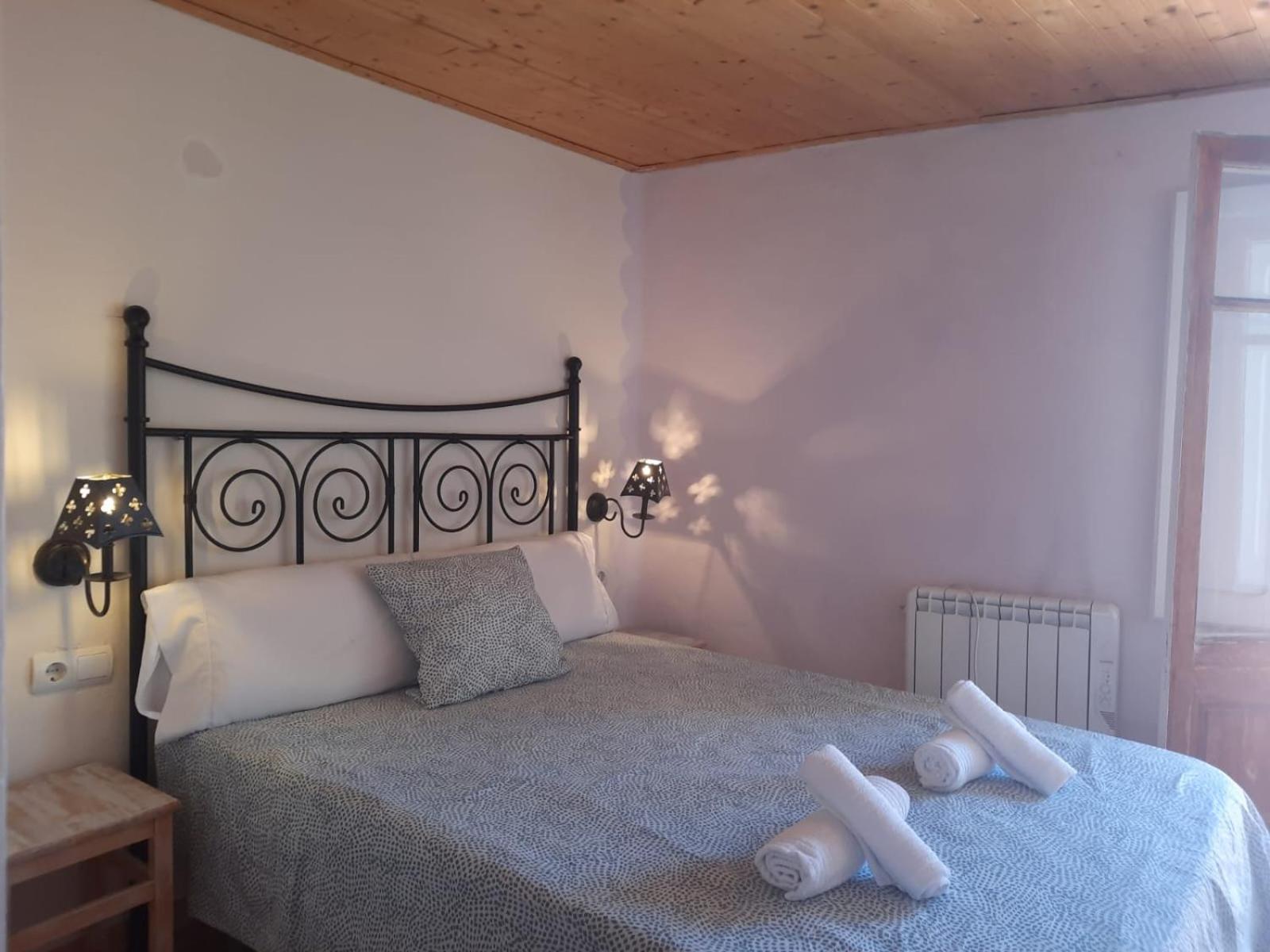 Casa Rural Cal Rocco Porta Del Pirineu La La Pobla de Segur Esterno foto